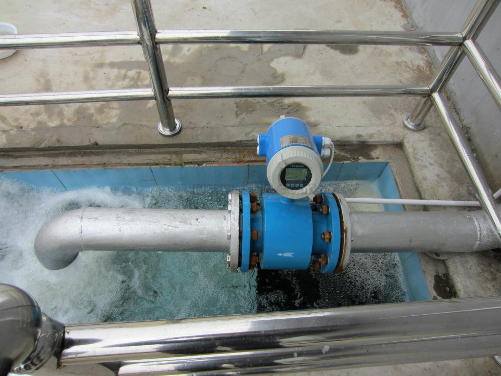 德國齒輪流量計(jì)VC 1 G1 F1 P2 SH現(xiàn)貨當(dāng)天發(fā)貨